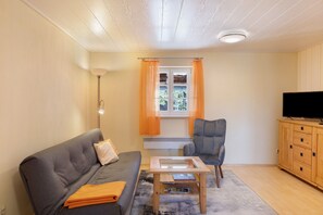 TV, table tennis - Studio '30 sqm' with Wi-Fi (Friedewald)