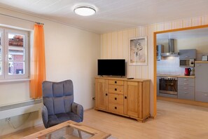 TV, table tennis - Studio '30 sqm' with Wi-Fi (Friedewald)