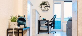 Apartment 'Blue Design - Quiet - Workplace' with Balcony and Wi-Fi