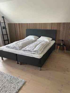 3 soverom, strykejern/-brett og wi-fi (inkludert)