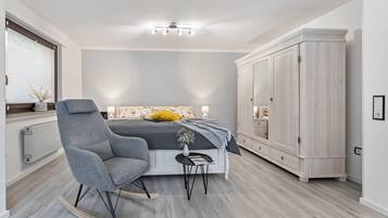 1 dormitorio, tabla de planchar con plancha, wifi gratis y ropa de cama