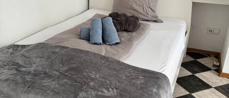 AccĂšs au Wi-Fi (inclus), literie fournie