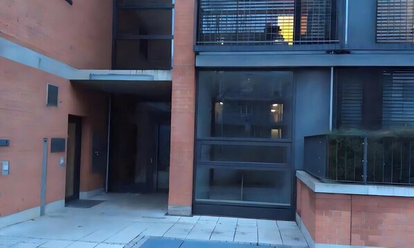 Exterior detail - Studio 'Schönste Lage An Der Donau 1' with Wi-Fi (Neu-Ulm)