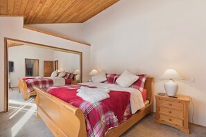 4 quartos, Wi-Fi de cortesia, roupa de cama