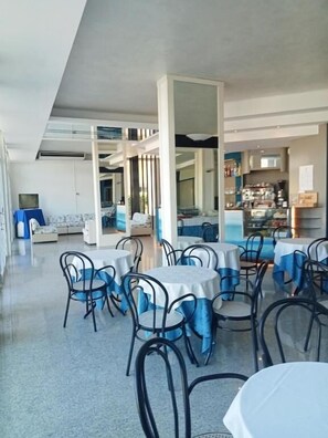 Dining - Hotel Alb's (Alba Adriatica)