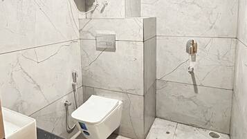 Premium Room, Mountain View | Bathroom | Slippers