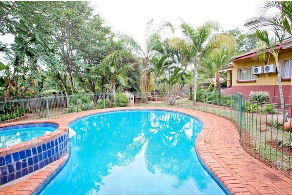 Casa, 4 habitaciones, accesible para personas con discapacidad, fumadores | Jardín