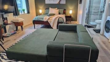 1 bedroom, iron/ironing board, free WiFi, bed sheets