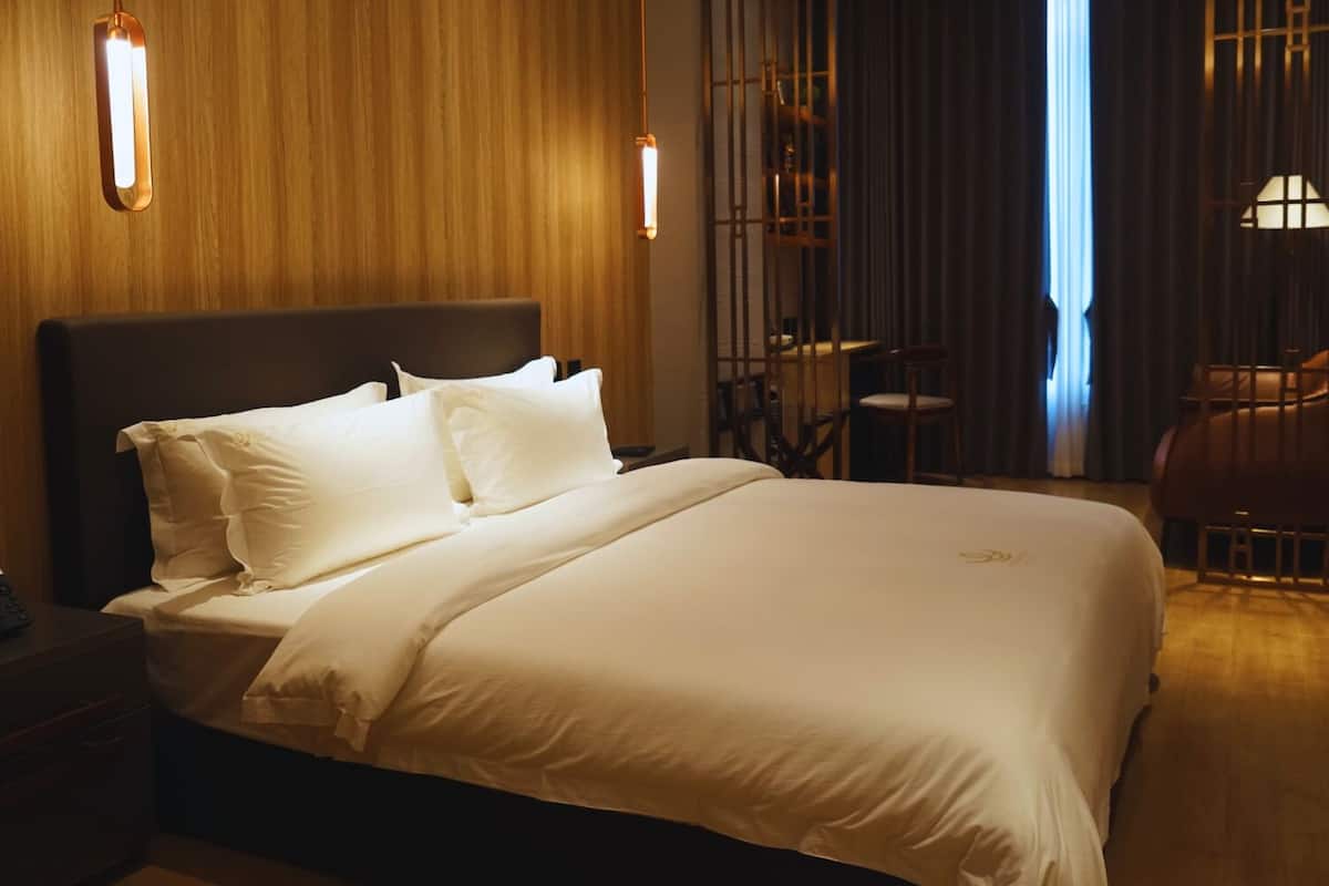 Deluxe Single Room