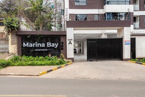 Exterior - Urban Westlands:Rooftop Pool • Gym • Gaming (Nairobi)