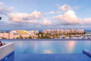 Outdoor pool, a heated pool