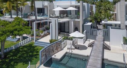 Luxury Riverside Escape