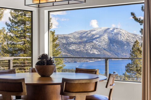 Incline Lakehouse Lookout