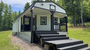 Exterior - Charming 2-bedroom tiny house secluded in the country (Prospect)