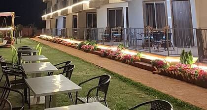 MOUNTAIN BREEZE RESORT