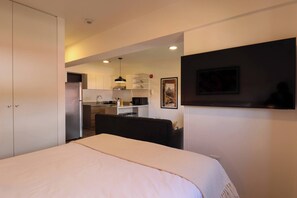 1 bedroom, desk, iron/ironing board, WiFi