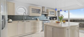 Splash-Pevensey Bay, Discover the perfect seaside escape