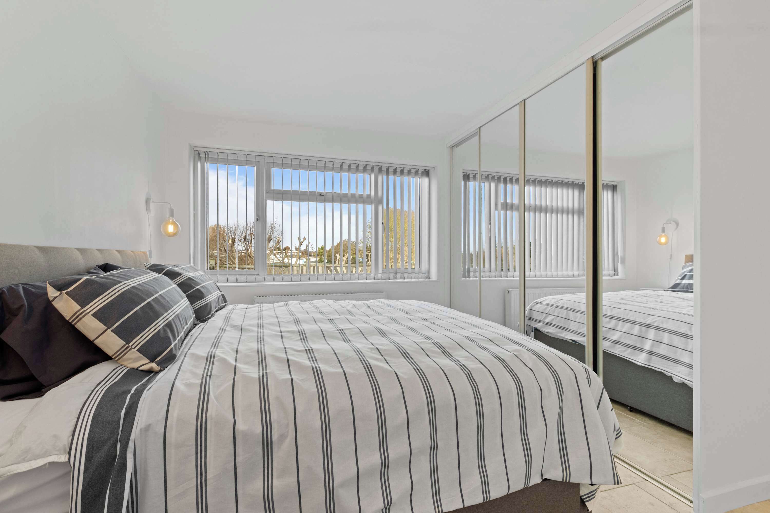 2 bedrooms, desk, iron/ironing board, travel cot