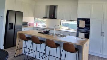 Microwave, oven, stovetop, dishwasher