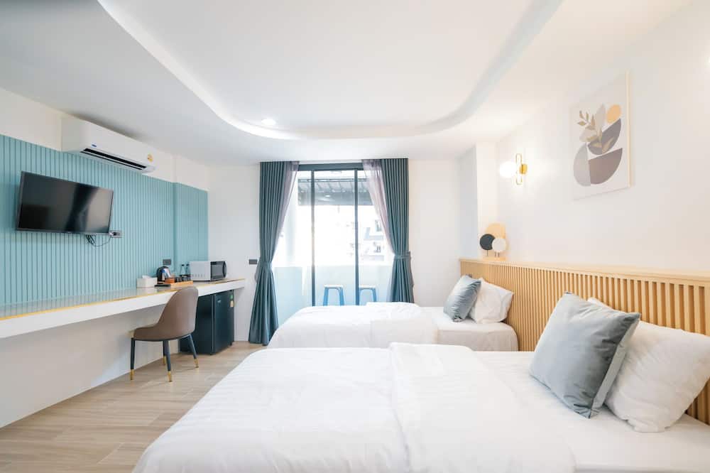 Phunaya Phuket Oldtown Hotel