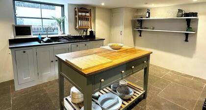 Luxury Leamington Spa House With 3 Bedrooms