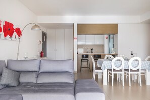 Superior Apartment, 2 Bedrooms, Non Smoking, Balcony | Living area