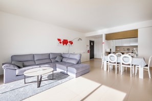 Superior Apartment, 2 Bedrooms, Non Smoking, Balcony | Living area | 32-inch flat-screen TV with cable channels, TV - Cavalo Preto Premium Stays (Loule)