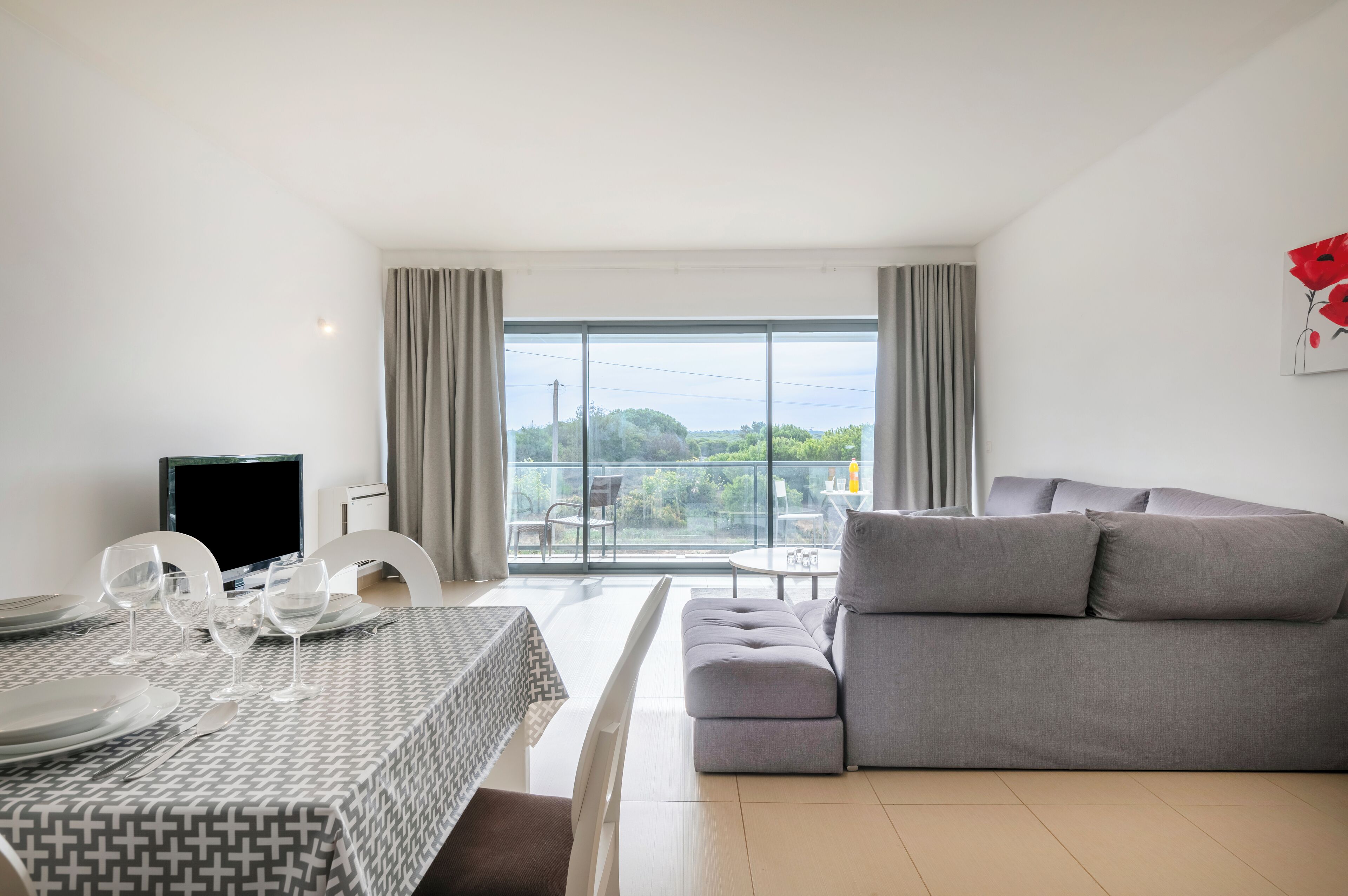 Superior Apartment, 2 Bedrooms, Non Smoking, Balcony | Living area | Flat-screen TV