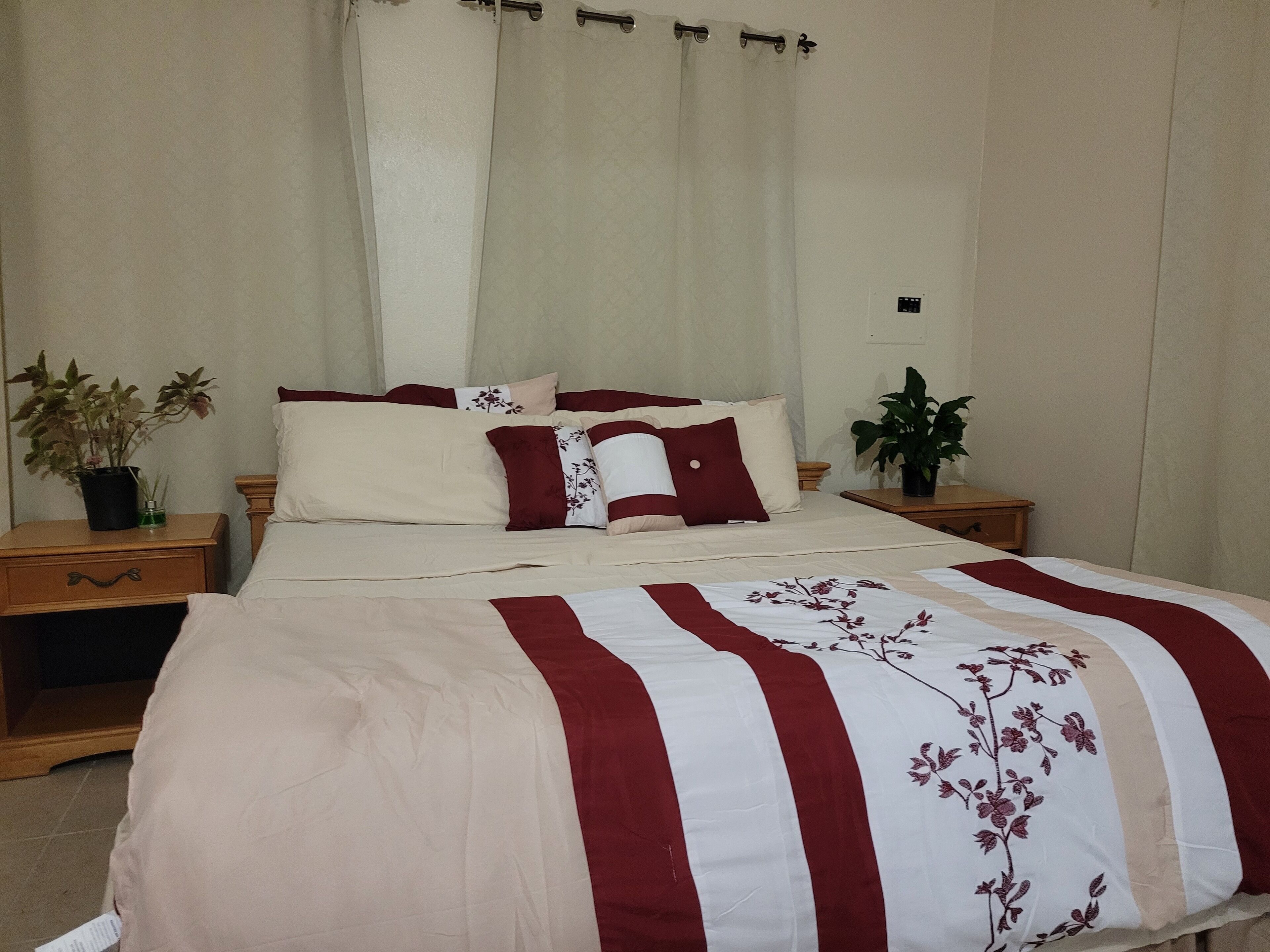 1 chambre, fer et planche à repasser, Wi-Fi gratuit, draps fournis