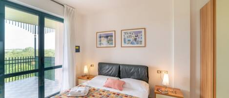 2 soverom, internettilgang og sengetøy