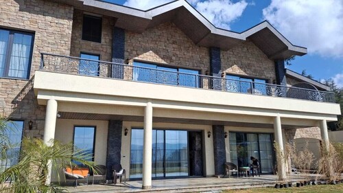 Rosastays Aarnalaya Shimla