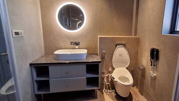 Deluxe Double Room, Balcony, Mountain View | Bathroom | Shower, free toiletries, hair dryer, slippers
