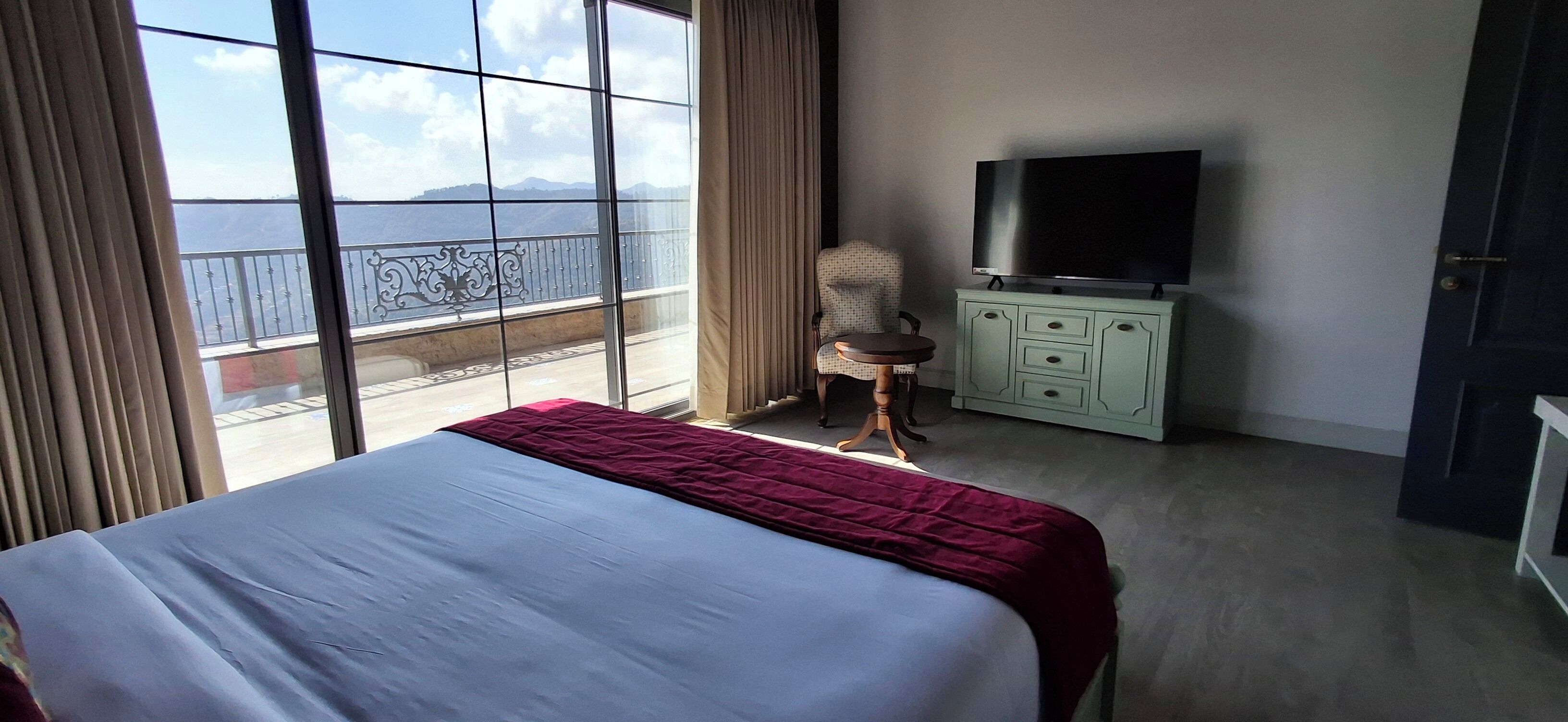 Desk, blackout drapes, iron/ironing board, free WiFi