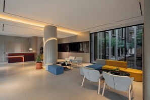 Lobby - Fulmar Pasteur (Bandung)