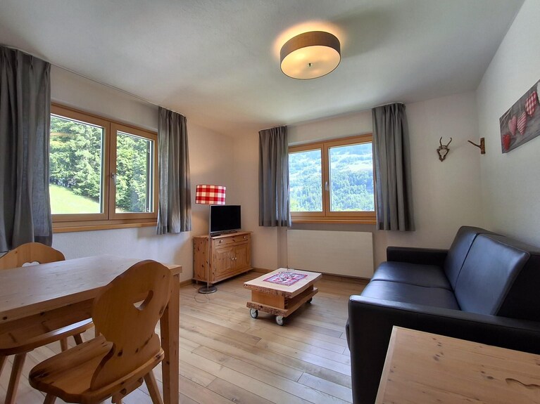 Rustic Almrausch Vacation Apartment For 2 To 4 People In Montafon - Tschagguns