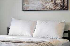 2 slaapkamers, een strijkplank/strijkijzer, wifi, beddengoed