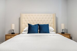 2 habitaciones, tabla de planchar con plancha y wifi gratis 