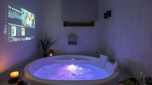 Luxury Apartment | Private spa tub - Pi Suite Project Smart Living (Chania)