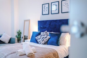 2 間睡房、書桌、熨斗/熨衫板、Wi-Fi