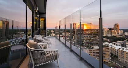 High-rise Apt Raleigh Free Parking Sunset View 1