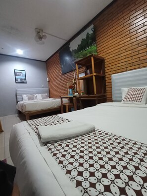 Standard Double Room, Garden View - Sudarno Syariah Homestay (Borobudur)
