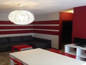 Appartement, 2 chambres, balcon, vue ville | Salle de séjour