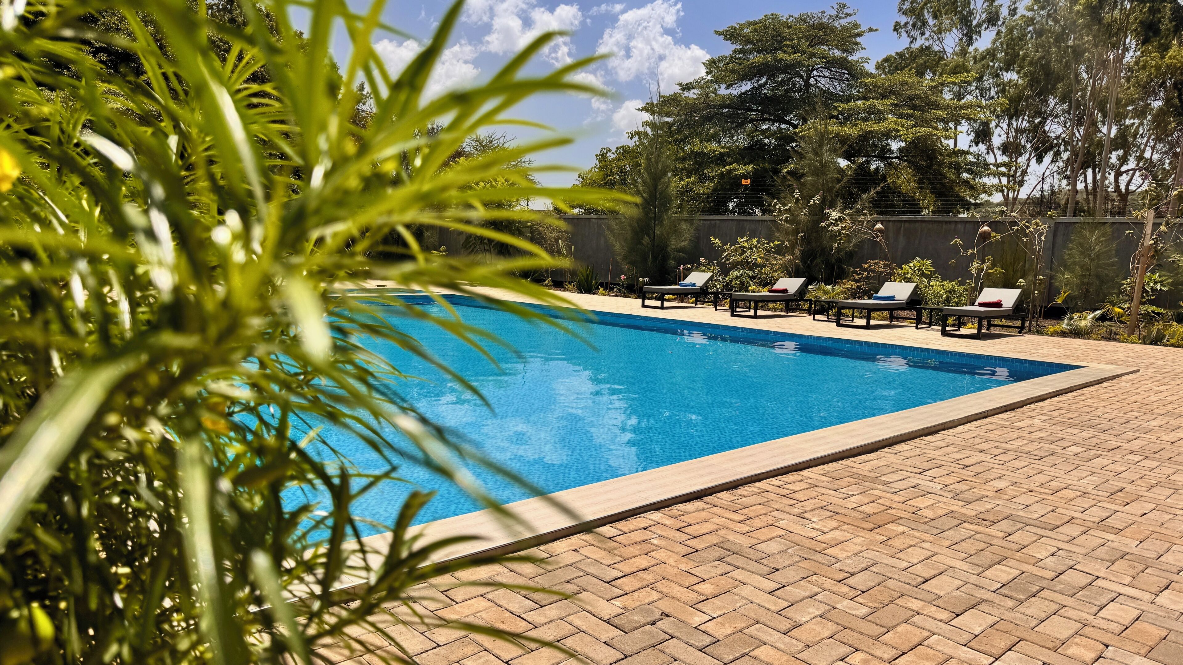 15 outdoor pools