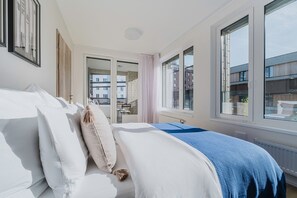 1 habitación, tabla de planchar con plancha, wifi gratis y ropa de cama 