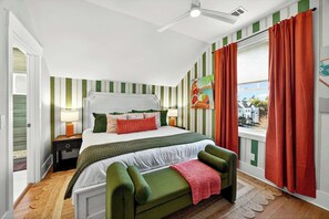 6 habitaciones, tabla de planchar con plancha, cuna de viaje y wifi 