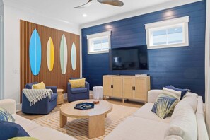 Télévision, jeux vidéo, espaces bureaux