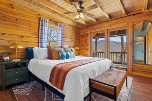 4 Schlafzimmer, Schreibtisch, Bügeleisen/Bügelbrett, Reisekinderbett