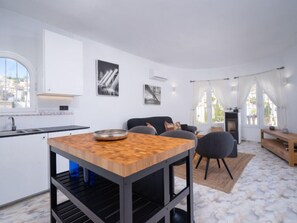 Casa, 3 habitaciones, terraza | Zona de estar