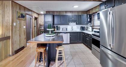 Bear Haven Cabin - Game Room/Lake/Pool/Fire Pit