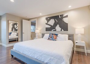 2 chambres, fer et planche à repasser, Wi-Fi, draps fournis
